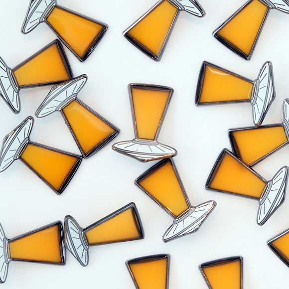 UFO Lapel Pin - Orange - Picture 4 of 4